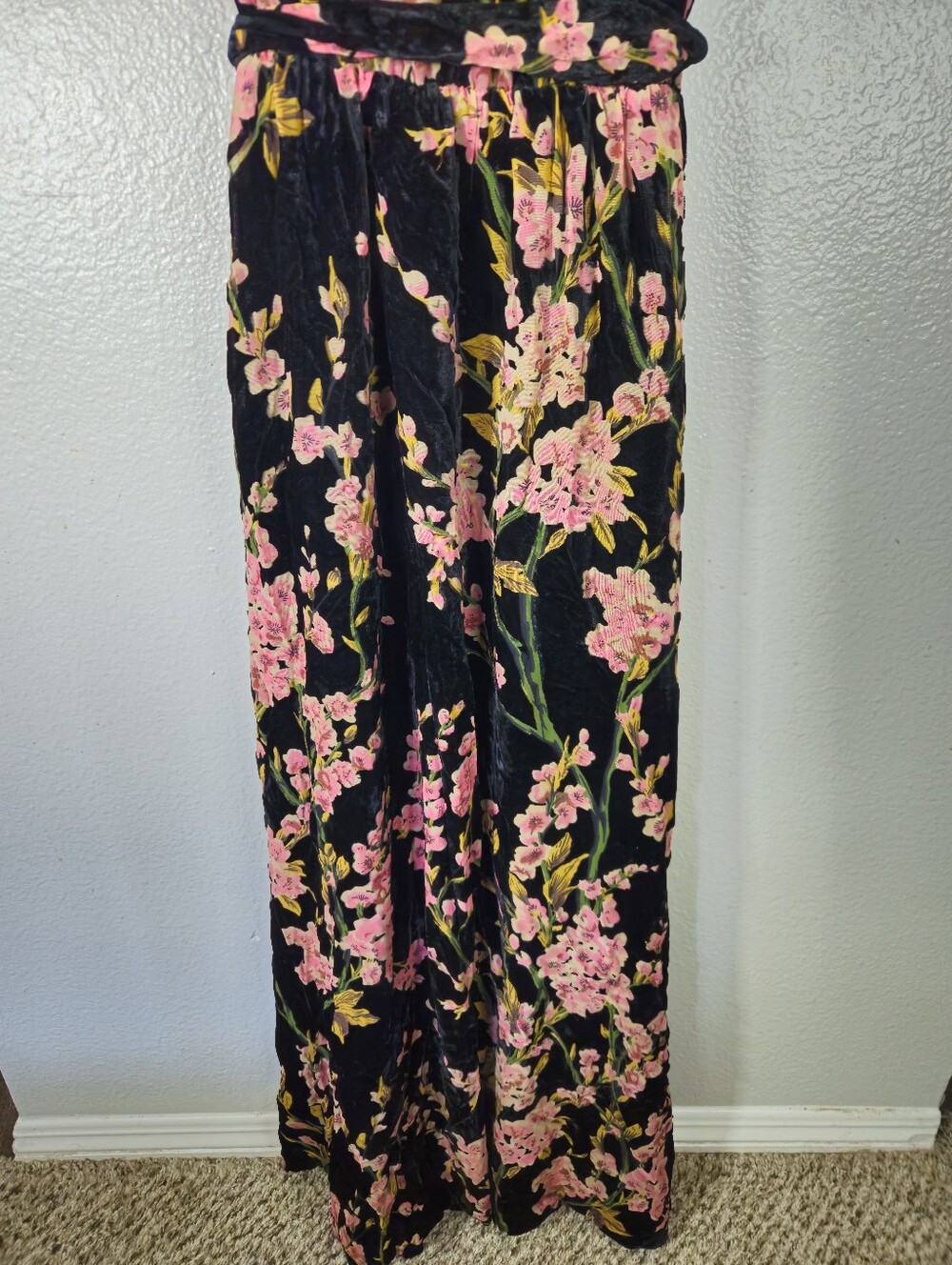 Baltic Born Lennon Black Floral Velvet Maxi Dress Size XXL - Picture 11 of 13